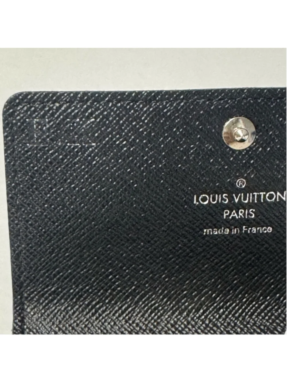 Luxury Louis Vuitton Damier Keyholder with Dustbag Like New Condition
